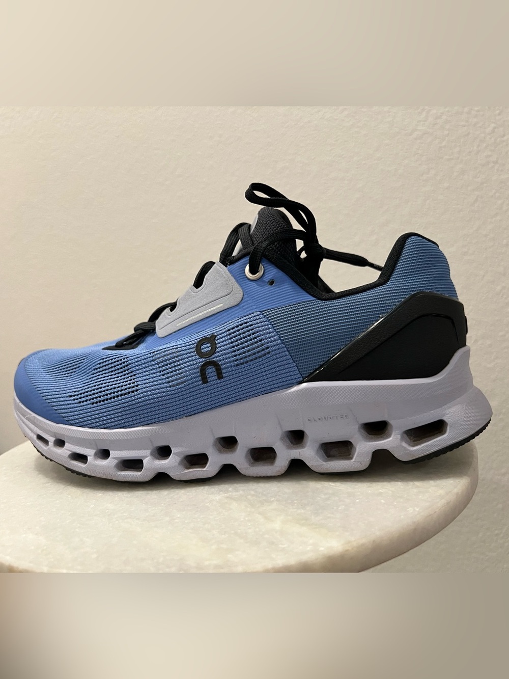 On Cloud Sneakers